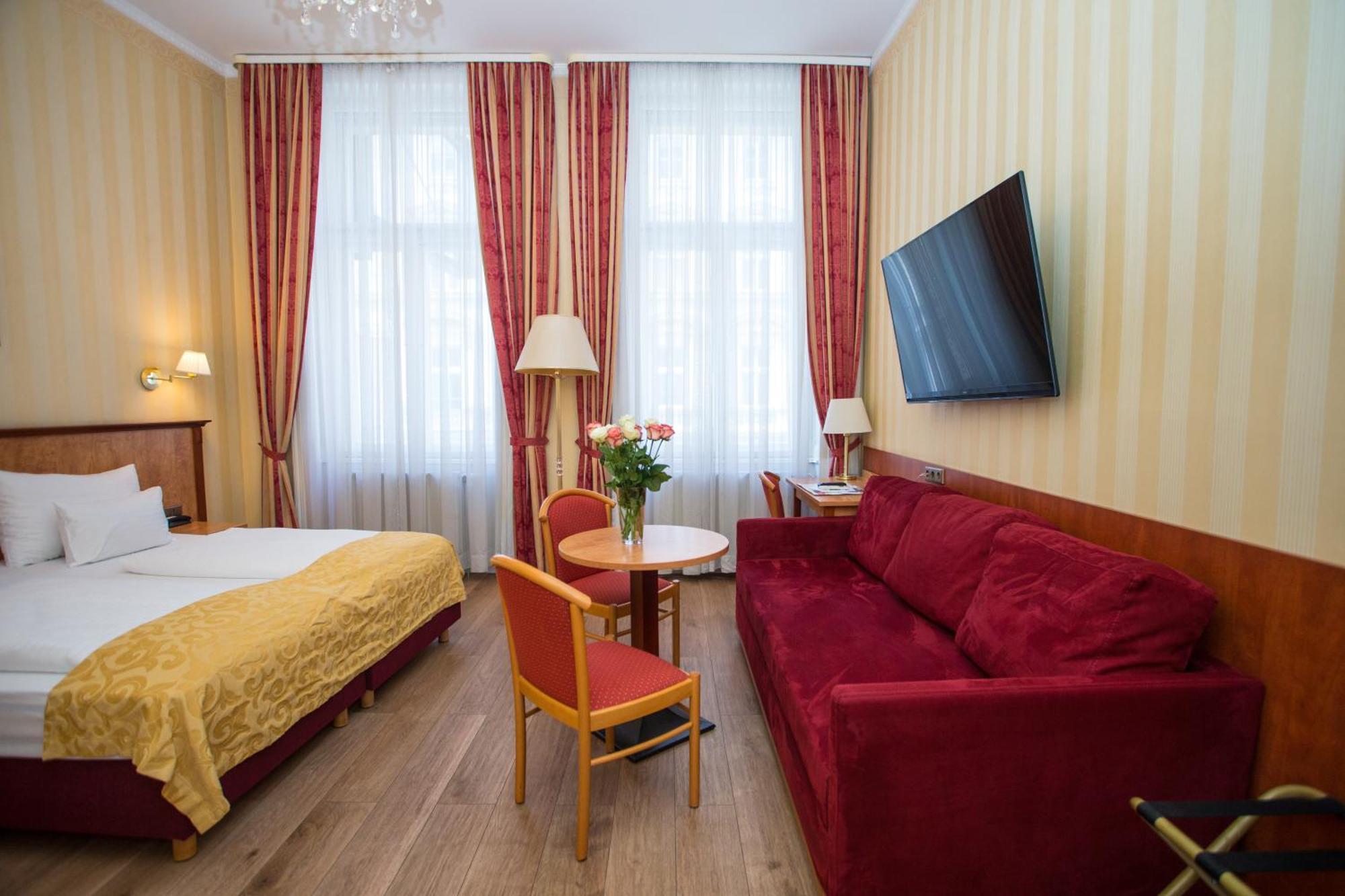 Opera Am Operneck Self Check In Apartment Wina Bagian luar foto